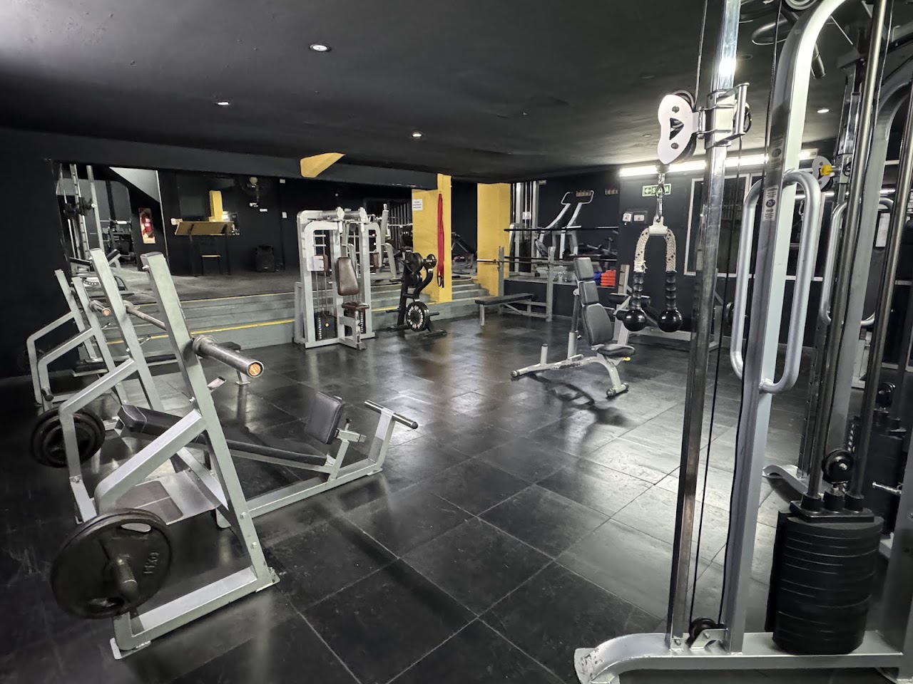 Instalaciones de Pm Fitness Caballitoo con equipamiento moderno